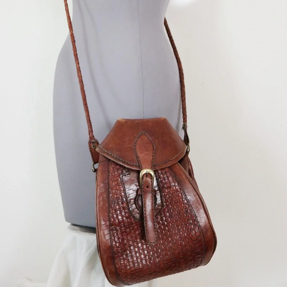 Vintage Brown Woven Leather Bucket Bag - Picture 2 of 4